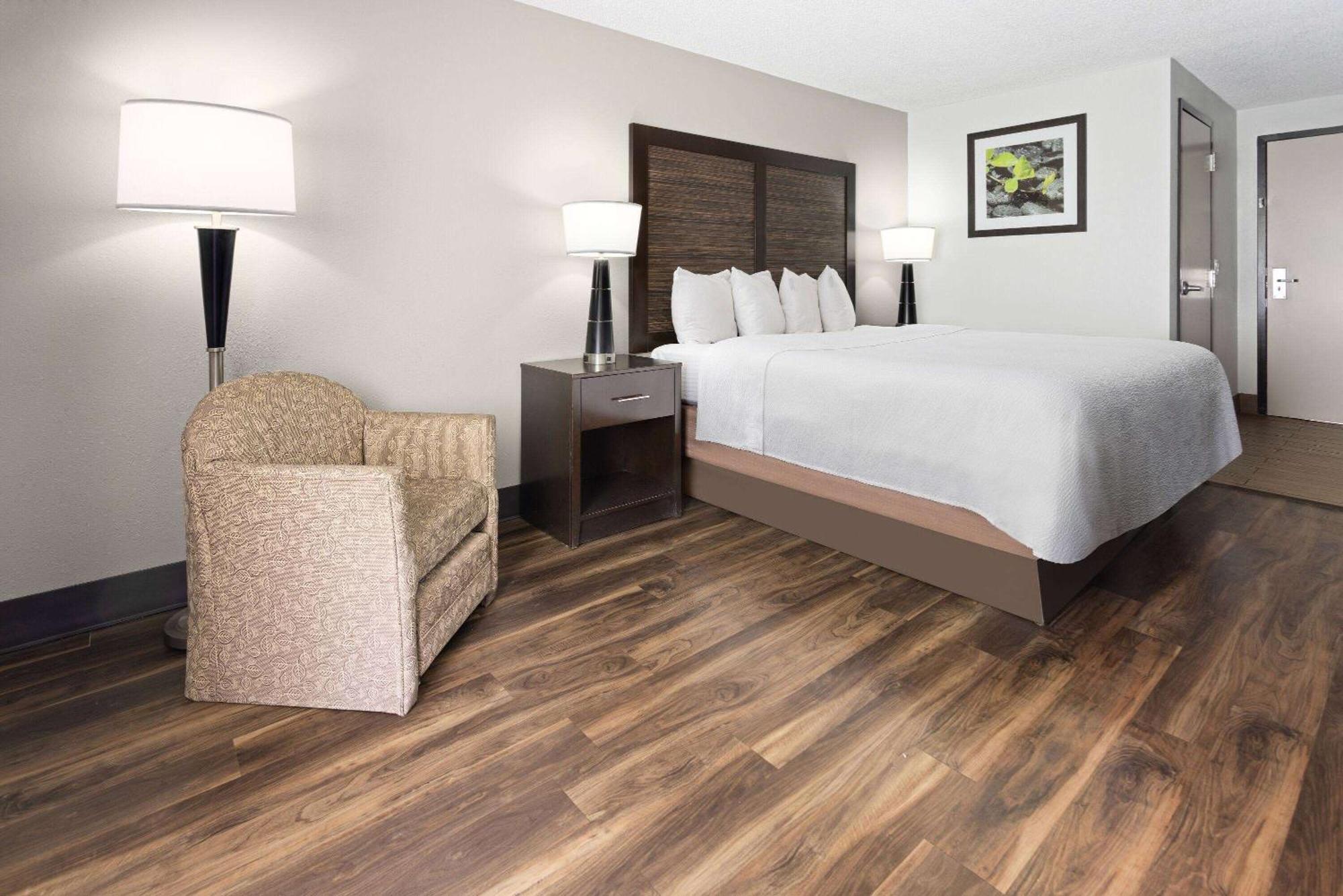 La Quinta Inn By Wyndham Buffalo Airport Williamsville Bagian luar foto